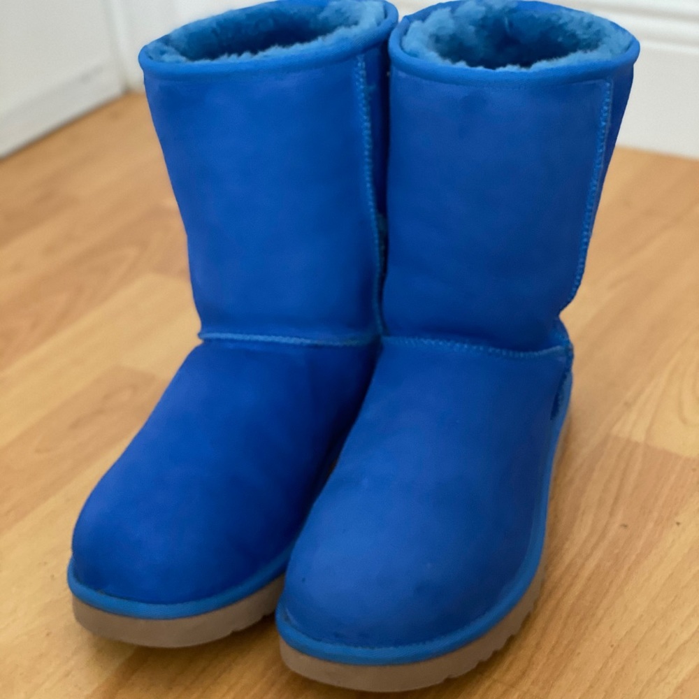 SOLD | Royal Blue UGGs